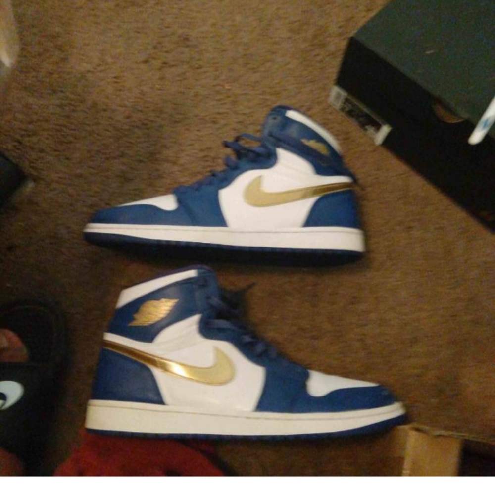 AIR JORDAN RETRO OG HIGH GOLD MEDAL SIZE 13 MEN